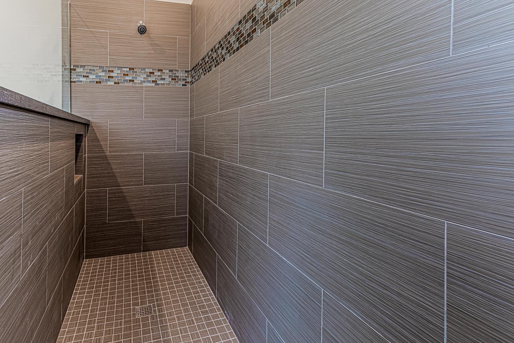 Skyline Homes Westridge 1473CT Manufactured Home Master bathroom shower