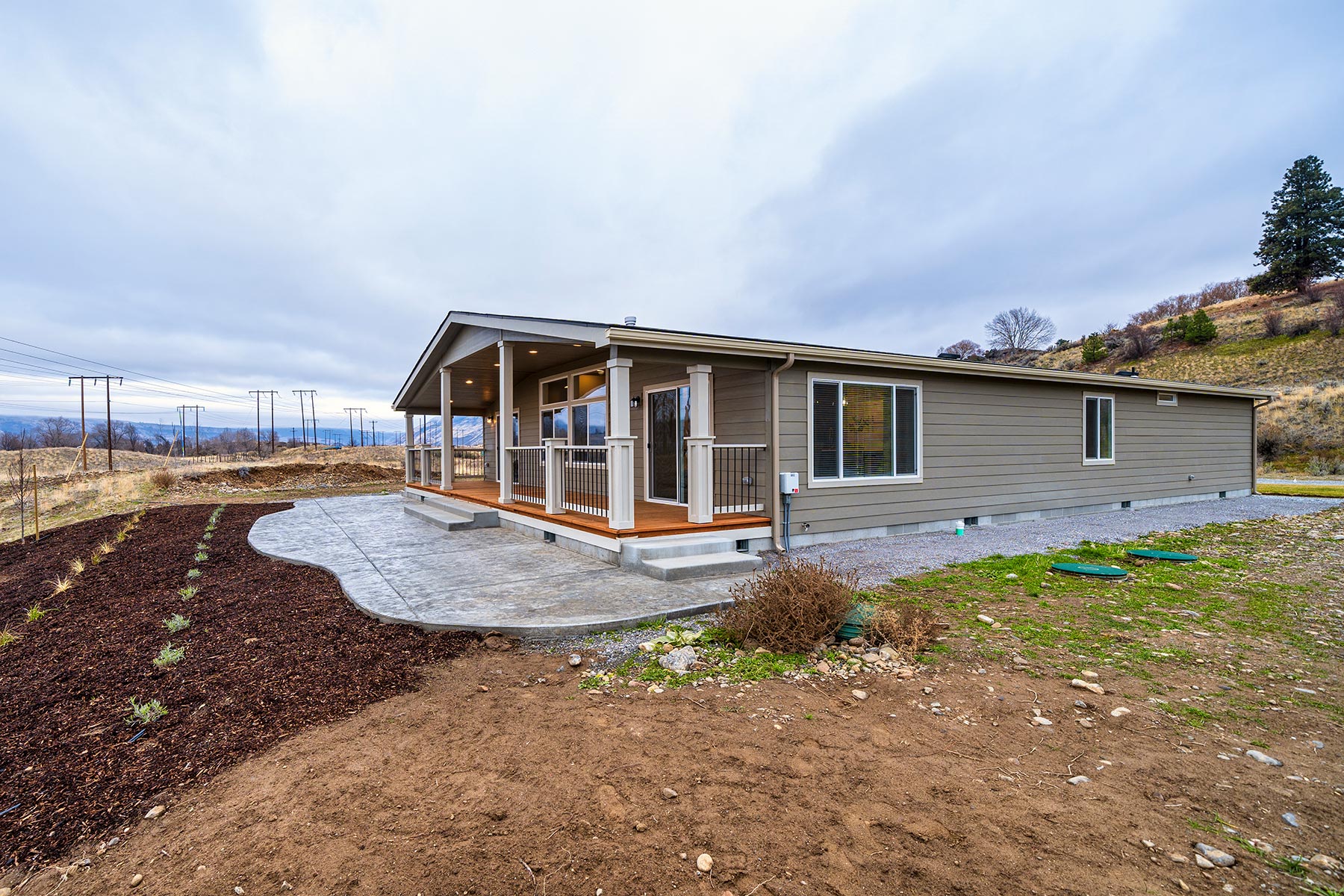 Exterior of Skyline Homes Westridge 1492CT Manufactured Home