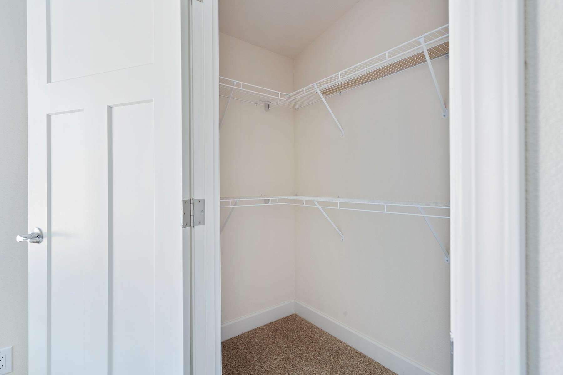 Skyline Homes Westridge 1227CT Manufactured Home Master bedroom walk-in closet